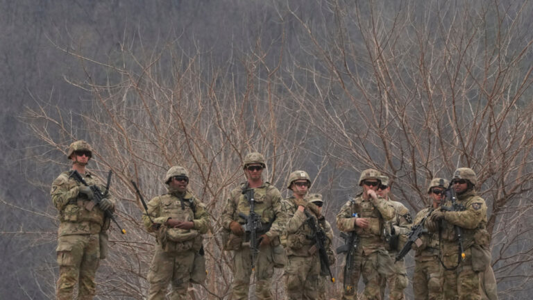 Οι ΗΠΑ «ζυγίζουν» την αποστολή ενισχύσεων στη Μέση Ανατολή