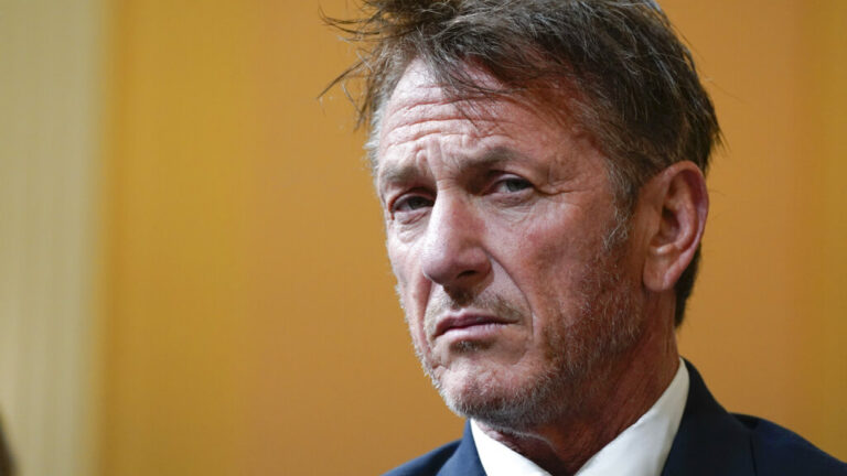 Ουκρανία: Ο Σον Πεν βρέθηκε κοντά στο μέτωπο