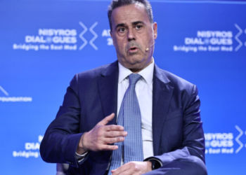 Παπασταύρου: «Θωρακίζουμε έμπρακτα τον θαλάσσιο φυσικό μας πλούτο»