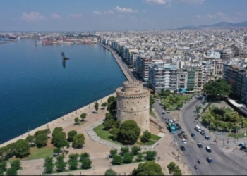 Περίπου 1.750 πρόστιμα για παράνομο παρκάρισμα μπροστά σε κάδους στον Δήμο Θεσσαλονίκης