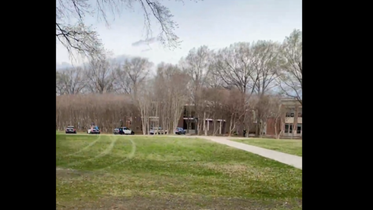 Πυροβολισμοί σε κολλέγιο στη Βιρτζίνια: 2 τραυματίες - Νεκρός ο δράστης