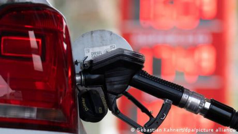 Ραντεβού στα βενζινάδικα... της Αυστρίας