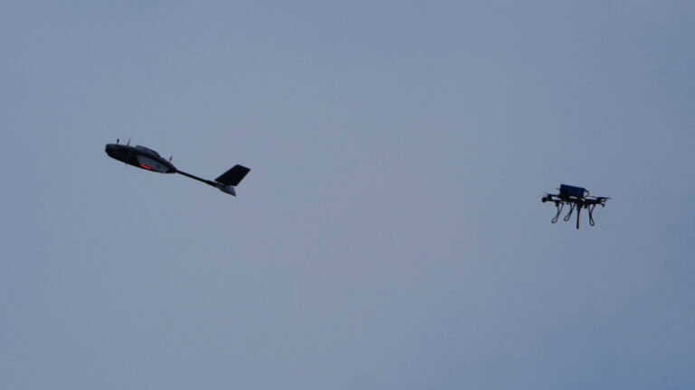 Ρωσία: Επιδρομή drones πλήττει λιμάνι κοντά στα σύνορα με τη Φινλανδία