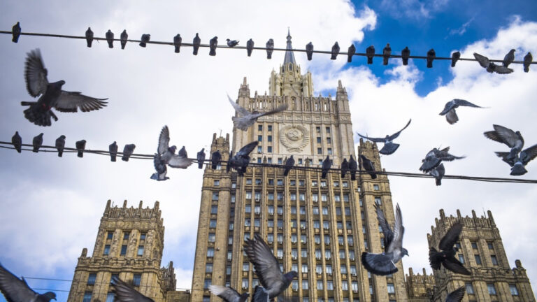 Ρωσία: ΗΠΑ και Ισραήλ εμπλέκουν τις αραβικές χώρες σε ευρύτερη σύγκρουση στη Μέση Ανατολή