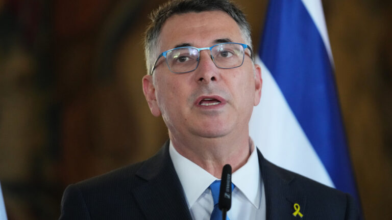 Σαάρ: Κατηγόρησε τον Γερμανό πρέσβη για «έλλειψη ενσυναίσθησης» προς τους Ισραηλινούς