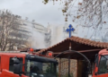 Σε αποθήκη ναού που χρησιμοποιούνταν ως «καβάτζα» για ναρκωτικά η φωτιά στη Λιοσίων - Δείτε βίντεο