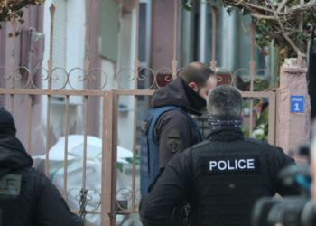 Σε έξελιξη οι έρευνες στον Εύοσμο: Βρέθηκε το κινητό της 59χρονης, λείπουν προσωπικά της αντικείμενα