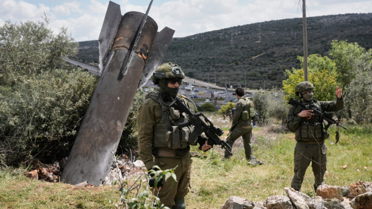 «Στα πρόθυρα κατάρρευσης ο στρατός του Ισραήλ», λέει ο ηγέτης της αντιπολίτευσης