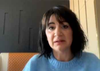 «Θέλουμε να φύγουμε, πλέον δεν κοιμόμαστε»: Συγκλονίζει Ελληνίδα εγκλωβισμένη στο Κατάρ, τι λέει στον ΣΚΑΪ