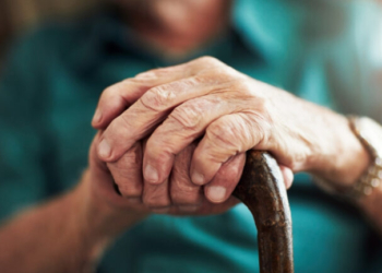 Θεσσαλονίκη: Συνελήφθη 20χρονη που εμπλέκεται σε περιπτώσεις εξαπάτησης πολιτών