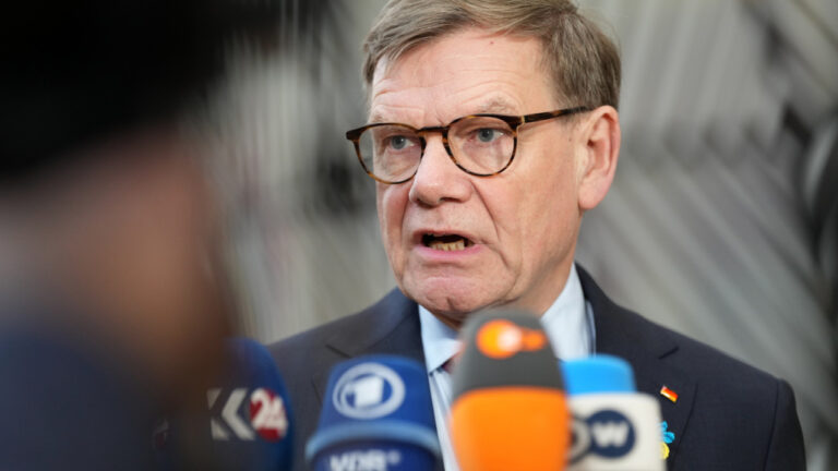 Το Ιράν κατηγορεί τον ΥΠΕΞ της Γερμανίας Βάντεφουλ πως έχει ταχθεί με το Ισραήλ