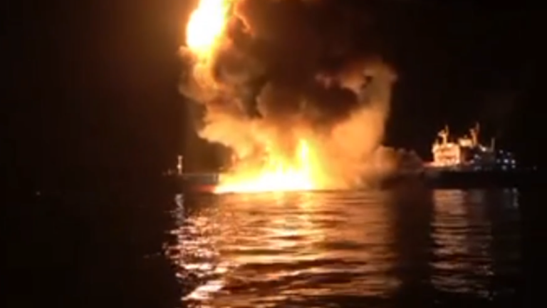Βίντεο ντοκουμέντο από τη στιγμή της επίθεσης στα δύο τάνκερ στον Περσικό
