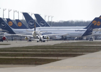 Αεροπορικές εταιρείες ακυρώνουν πτήσεις - Η κρίση στα καύσιμα αεροσκαφών πλήττει την Ευρώπη