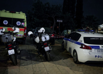 Άγιος Δημήτριος: Εντοπίστηκε νεκρός άντρας, πιθανότατα από μαχαίρωμα