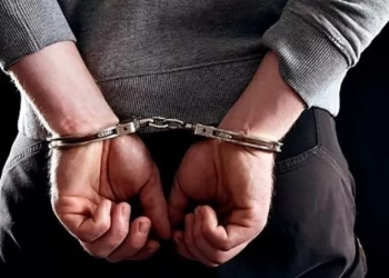 Αίγιο: Συνελήφθη άνδρας για απόπειρα ανθρωποκτονίας- Αναζητούνται άλλα πέντε άτομα