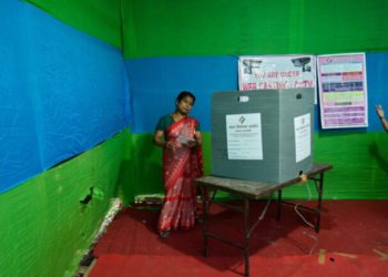 Άνοιξαν οι κάλπες στις περιφερειακές εκλογές στην Ινδία - Δοκιμασία για τον Μόντι