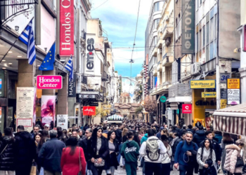 Από σήμερα το εορταστικό ωράριο καταστημάτων - Πότε μπορείτε να κάνετε τα ψώνια σας