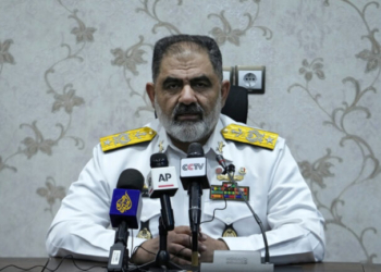 Αρχηγός Ναυτικού του Ιράν: «Γελοίες» οι απειλές των ΗΠΑ για αποκλεισμό του Ορμούζ 