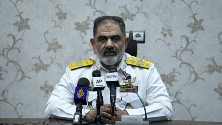 Αρχηγός Ναυτικού του Ιράν: «Γελοίες» οι απειλές των ΗΠΑ για αποκλεισμό του Ορμούζ 