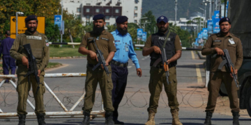 Μπαράζ νέων απειλών από τον Τραμπ – Αρνητική η Τεχεράνη για διάσκεψη στο Ισλαμαμπάντ