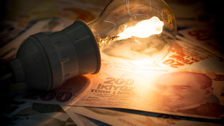 Bloomberg: Η Τουρκία εξετάζει το ενδεχόμενο αύξησης των τιμών της ενέργειας, εξαιτίας του πολέμου στο Ιράν