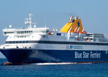 Χάος στο πλοίο «Νήσος Σάμος»: Αναμμένο τσιγάρο ενεργοποίησε το σύστημα πυρόσβεσης - Δείτε βίντεο