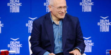 Χοντορκόφσκι: Λανθασμένες κυρώσεις βοήθησαν τον Πούτιν να κρατήσει κεφάλαια και ειδικούς στη Ρωσία