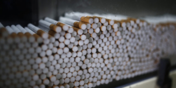 Δέσμευση περιουσιών-μαμούθ για τεράστιο κύκλωμα λαθραίων τσιγάρων - 1 δισ. ευρώ η ζημία στο Δημόσιο