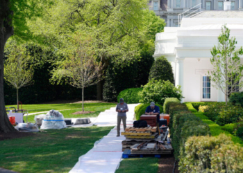 Δικαστής επικρίνει τον Τραμπ για την προσπάθειά του να συνεχίσει τις εργασίες στην αίθουσα χορού