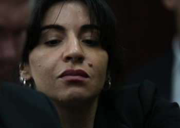 Δίκη Μαραντόνα: Η κόρη του κατήγγειλε «χειραγώγηση» της οικογένειάς της από τους γιατρούς