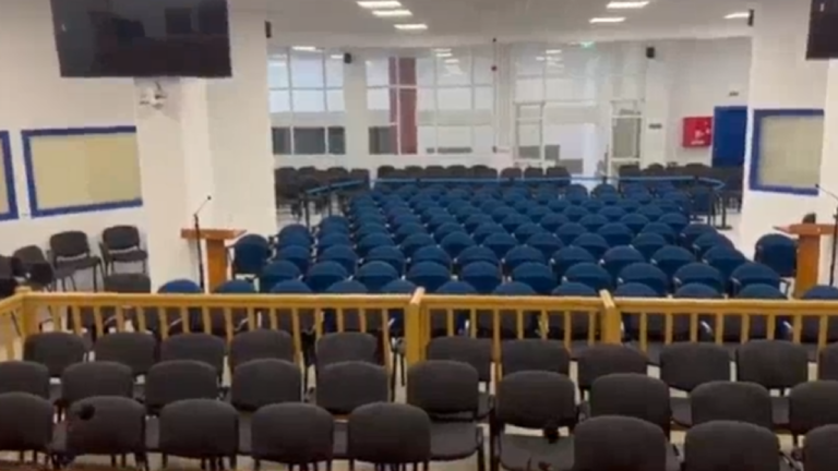 Εισαγγελική παρέμβαση για την αίθουσα της δίκης των Τεμπών