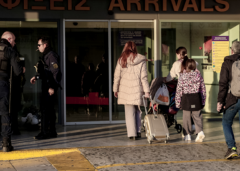 Εκτροπές και ακυρώσεις πτήσεων στο αεροδρόμιο Ηρακλείου λόγω χαμηλής ορατότητας