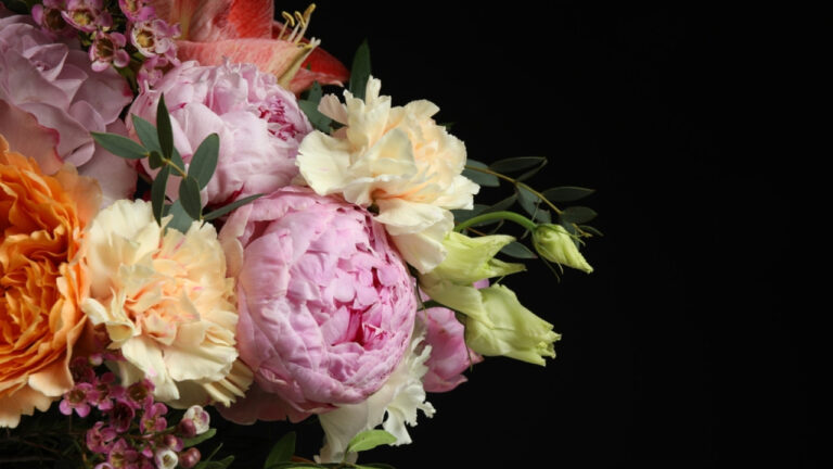 Εορτολόγιο: Κυριακή των Βαϊων - Ποιοι γιορτάζουν σήμερα