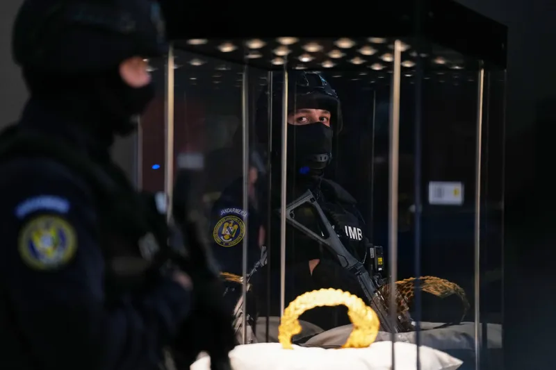 κράνος χρυσό