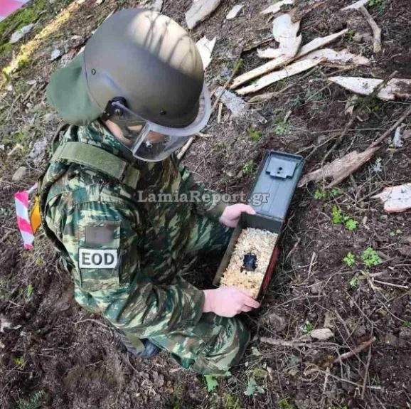 χειροβομβιδα