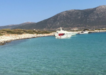 Εύβοια: Εντοπίστηκε σορός στην παραλία Γαλάζια Λίμνη