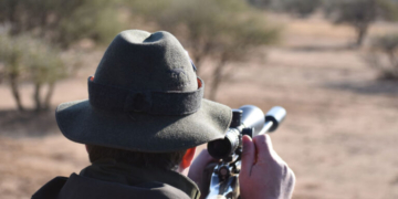 Φρικτός θάνατος στην Αφρική: Εκατομμυριούχος κυνηγός ποδοπατήθηκε από 5 ελέφαντες