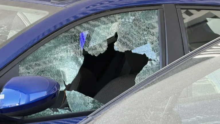 «Γάζωσαν» επιχείρηση αυτοκινήτων στη Θεσσαλονίκη - Τα σενάρια για σύνδεση με κυκλώματα εκβιαστών