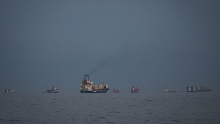 Γιατί το σχέδιο της Τεχεράνης για «διόδια» στο Ορμούζ δεν μπορεί να λειτουργήσει