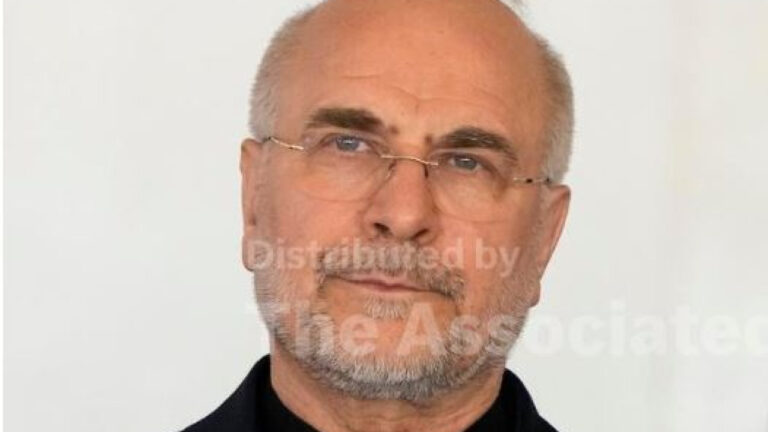 Γκαλιμπάφ: Πρόοδος στις συνομιλίες με ΗΠΑ, αλλά ακόμη μακριά από συμφωνία