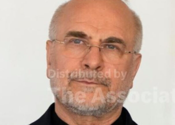 Γκαλιμπάφ: Τα Στενά του Ορμούζ θα κλείσουν εάν δεν αρθεί ο αμερικανικός αποκλεισμός