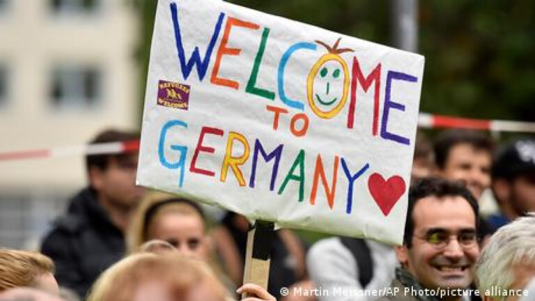 Η Γερμανία γίνεται όλο και πιο πολυπολιτισμική