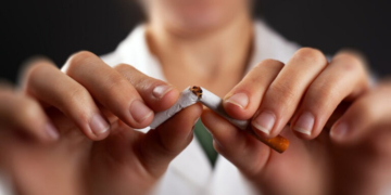 Η Βρετανία πρωτοπορεί: Δια βίου απαγόρευση καπνίσματος για όσους γεννήθηκαν μετά το 2009