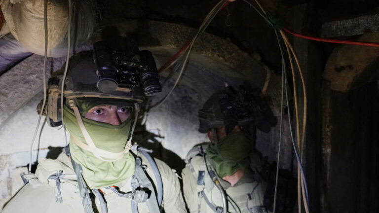 IDF: Κατέστρεψαν 14 χιλιόμετρα σηράγγων της Χαμάς στη Γάζα - Δείτε βίντεο από τις επιχειρήσεις