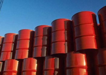 IEA: Χάνουμε 13 εκατομμύρια βαρέλια πετρελαίου την ημέρα 