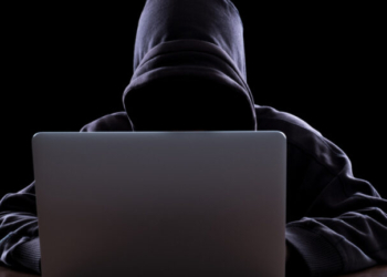 Ηλεκτρονικές Απάτες: Πώς λειτουργεί το αόρατο δίκτυο των ψηφιακών παγίδων