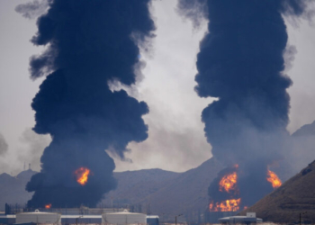 Ιράν: Κηρύσσει «στρατιωτικές ζώνες» υποδομές σε τρεις χώρες - Στους στόχους και η Aramco