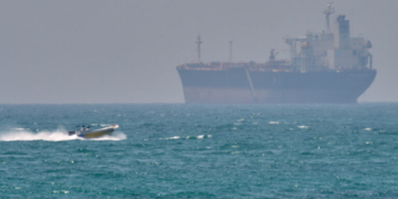 Ιράν: Μόνο έξι πλοία πέρασαν από το Ορμούζ το τελευταίο 24ωρο