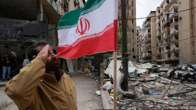 Ιράν: Προειδοποιεί με «πρωτοφανή στρατιωτική δράση»