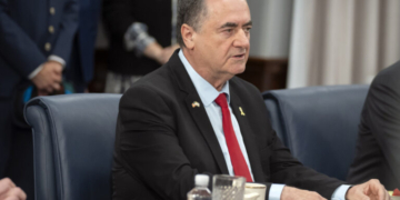 Ίσραελ Κατς: Περιμένουμε το πράσινο φως από τις ΗΠΑ για να εξαλείψουμε την οικογένεια Χαμενεΐ